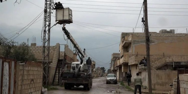 ‘Ji bo belavkirina elektirîkê li Qamişlo xebatên sererastkirinê berdewam dikin’