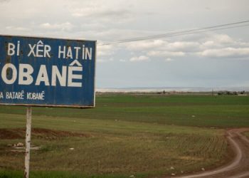 Li Kobanê tevî lihevkirinê, dorpêç û êriş