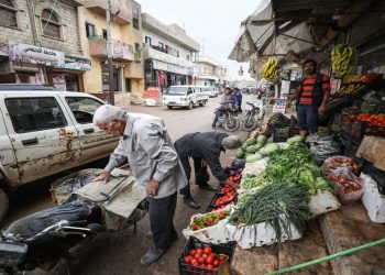 Qedexeya hawirdekirinê metirsî û zextên lêçûnên jiyanî zêde dike