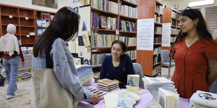 Bi boneya roja Zimanê Kurdî Pêşengeha Pirtûkên Kurdî li Qamişlo hat vekirin
