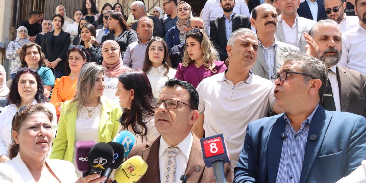 Yekîtiya Parêzeran rakirina zimanê Kurdî ji pankêta Koşka Edaletê şermezar kir