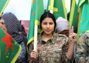 Dengê jinên Rojava ji bo piştgiriya YPJ’ê bilind dibe