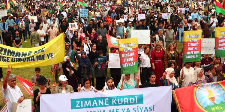 Li Qamişlo; Meşek ji bo Roja Zimanê Kurdî