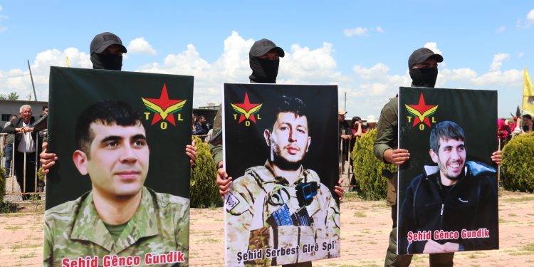 Li bajarê Dêrikê merasîmê du pakrewanan hat li darxistin