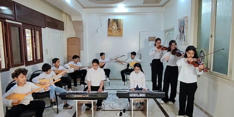 ‘Girêdana zarokan bi muzîkê re xurt bûye’