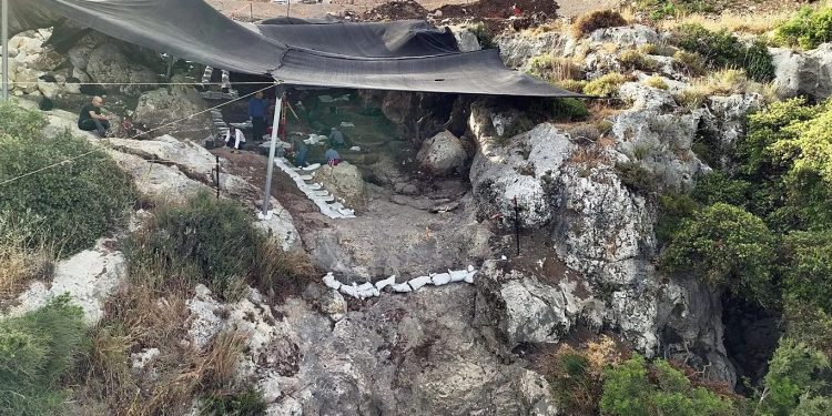 Şikefta ku dîroka wê vedgere berî 400 hezar sal