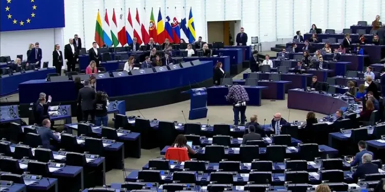 Yekîtiya Ewropayê cezayên nû li ser Rûsya ferz dike