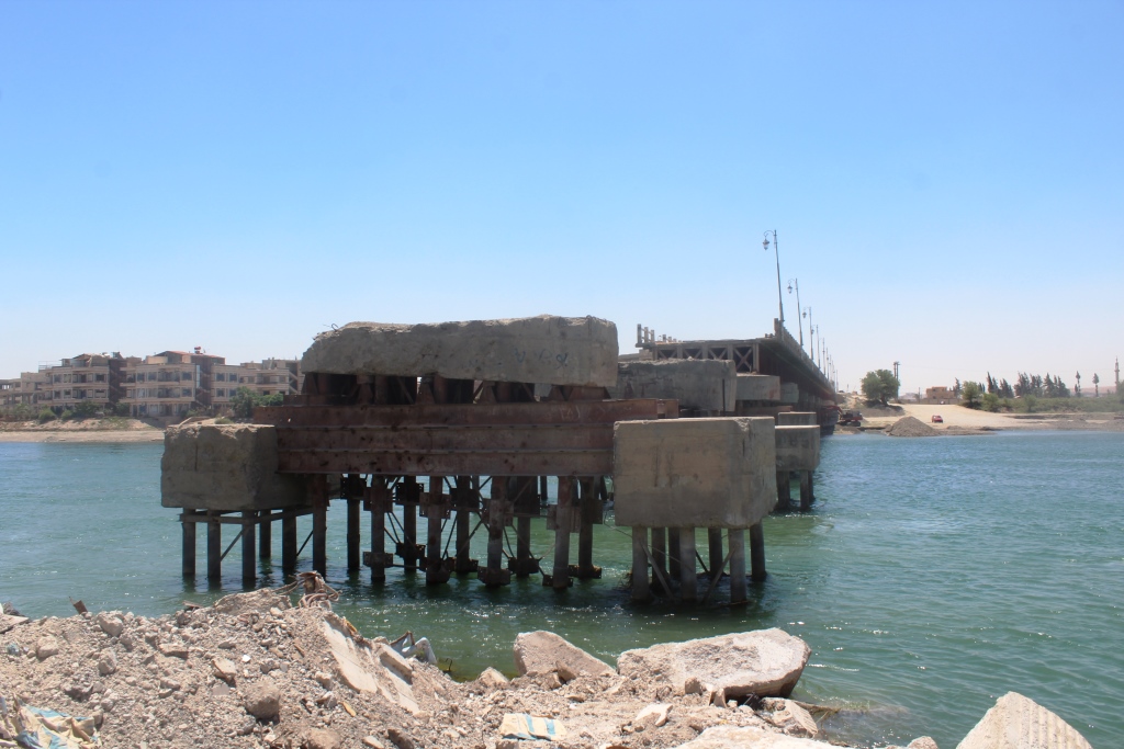 جسر الرقة القديم الرابط بين الشامية والجزيرة