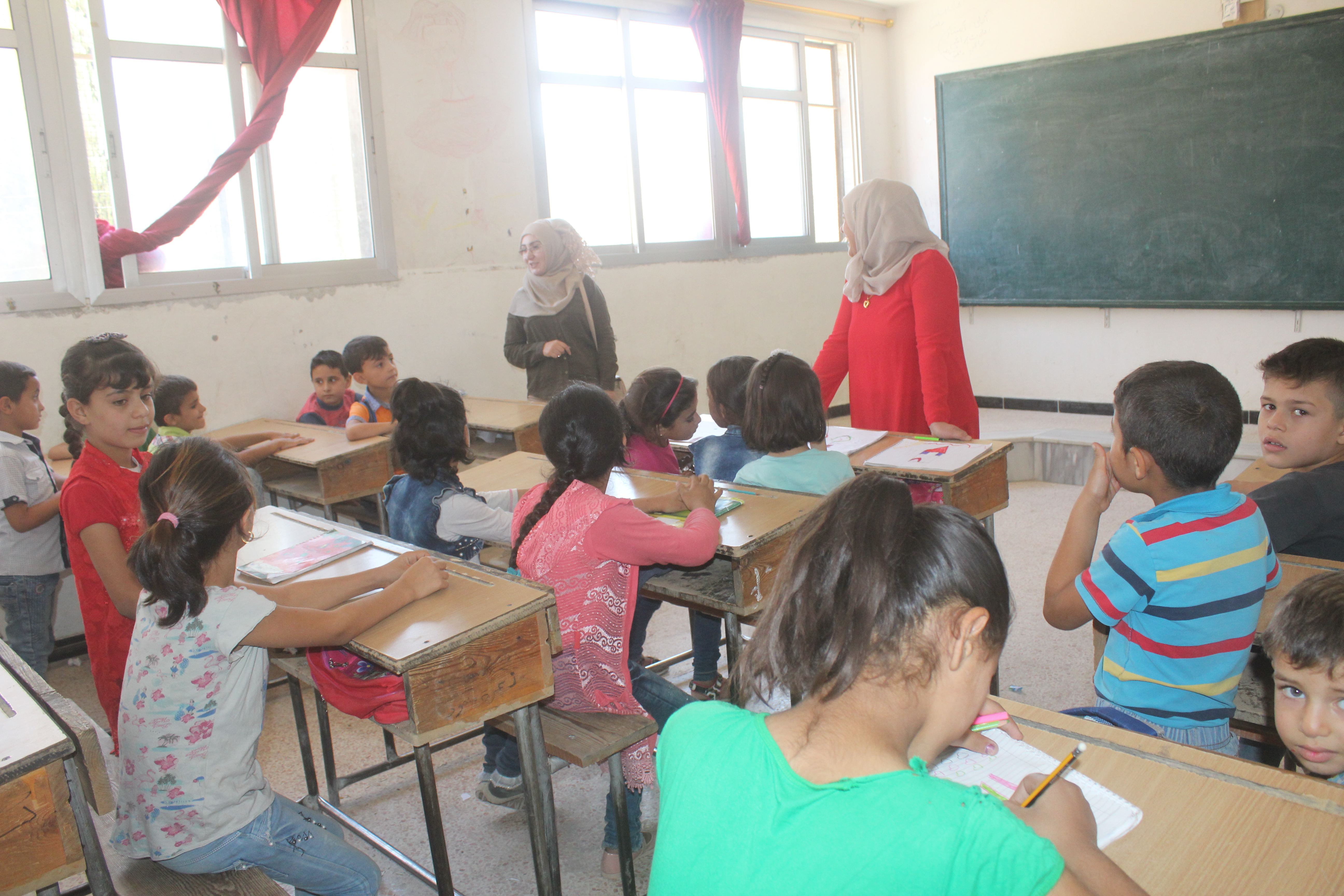 توزيع بروشورات خاصة بالنظافة في الدرباسية