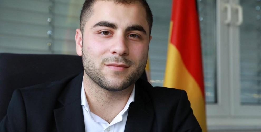 إبراهيم مراد: “في أوروبا نقوم بفضح ممارسات الدولة التركية بالوثائق والأدلة”