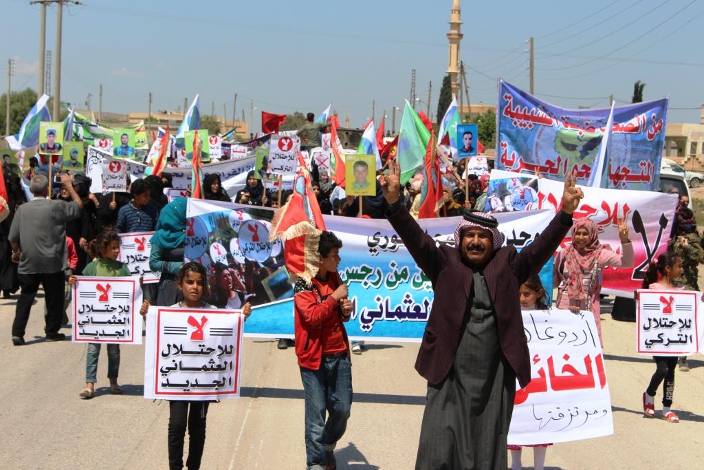 أهالي الرقة: ” لن تُعزل عفرين عن الأم سوريا، ويجب محاسبة تركيا على جرائمها”