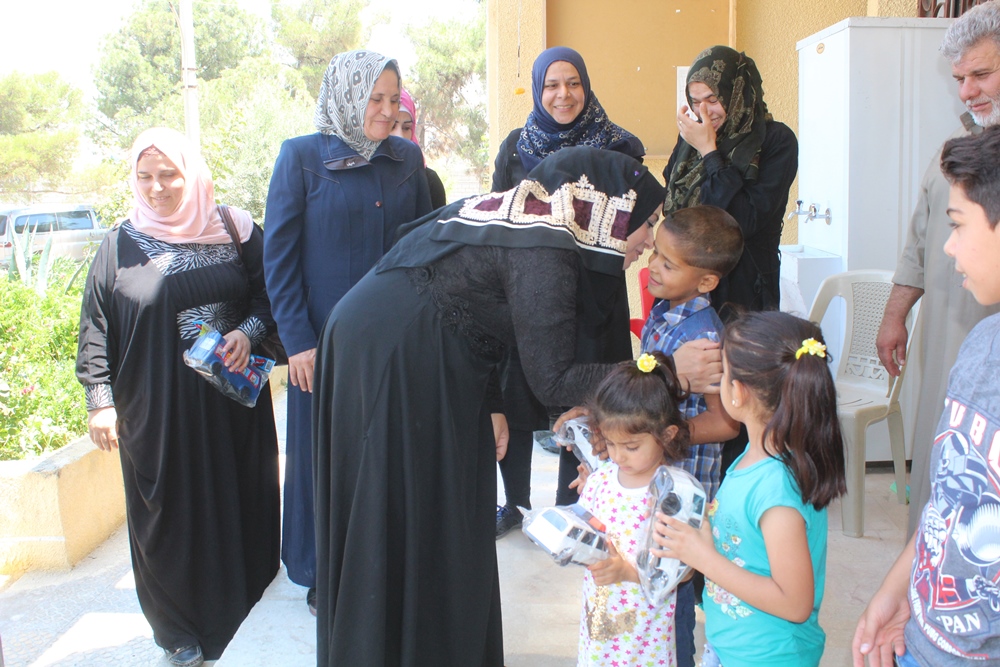 حزب سوريا المستقبل يرسم البسمة على وجوه أطفال الشهداء