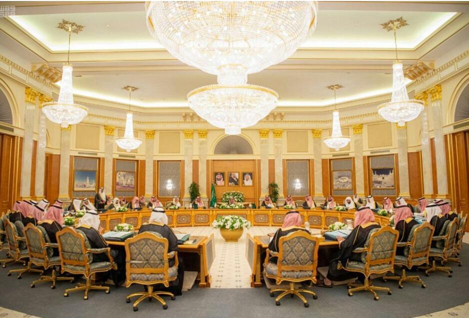 الهلال الأحمر الكردي ينقل الطفلة سارة إلى جنوب كردستان