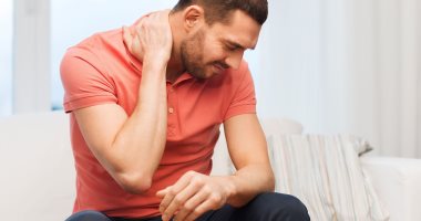 طرق عديدة لعلاج ألم الرقبة