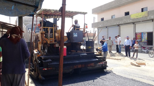 استكمال مشروع الزفت الذي أطلقته بلدية الشدادي العام المنصرم