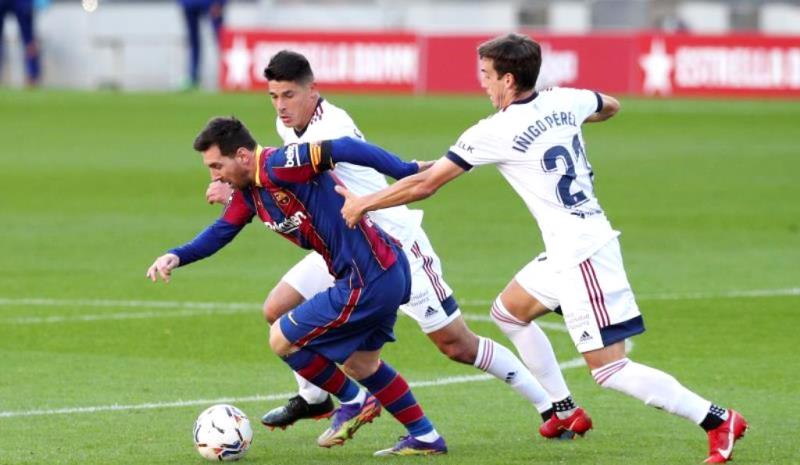 برشلونة يعود لطريق الانتصارات ويسحق أوساسونا برباعية