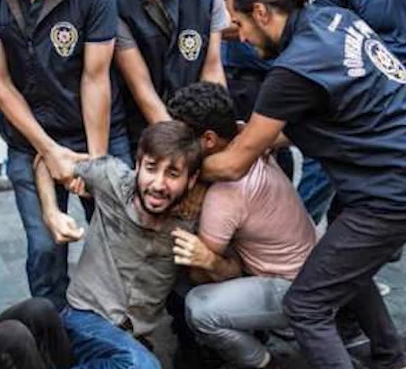 مركز توثيق الانتهاكات: 470 مدني سوري قُتِلوا برصاص الجيش التركي
