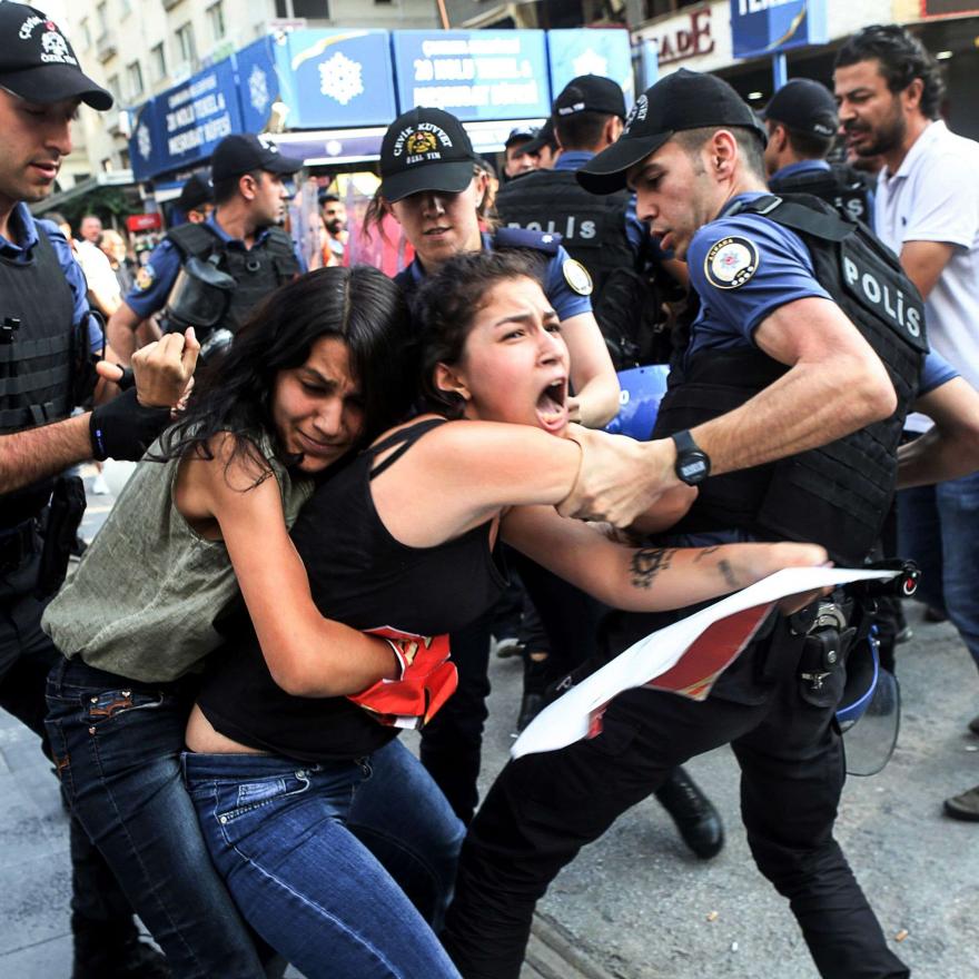 حزب الشعوب الديمقراطية يتعرض لمذبحة سياسية: اعتقال أكثر من 16 ألف عضو