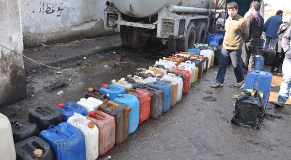 عائلات في الرقة لم تحصل على المازوت ووعود قريبة