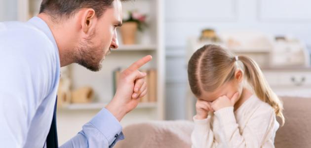 عقوبات الآباء القاسية تؤدي إلى سلوكيات عدوانية لدى الأطفال