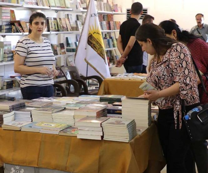 الأدب النسوي يأخذُ منحىً متطوراً في مناطق شمال وشرق سوريا