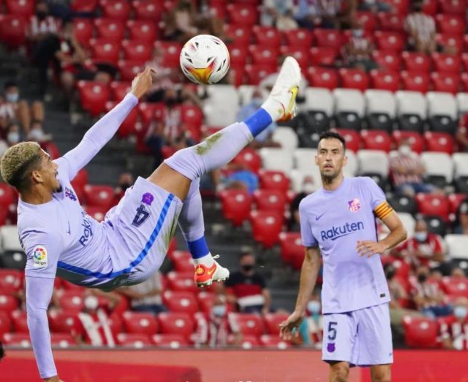 ديباي يهدي التعادل لبرشلونة ضد بيلباو