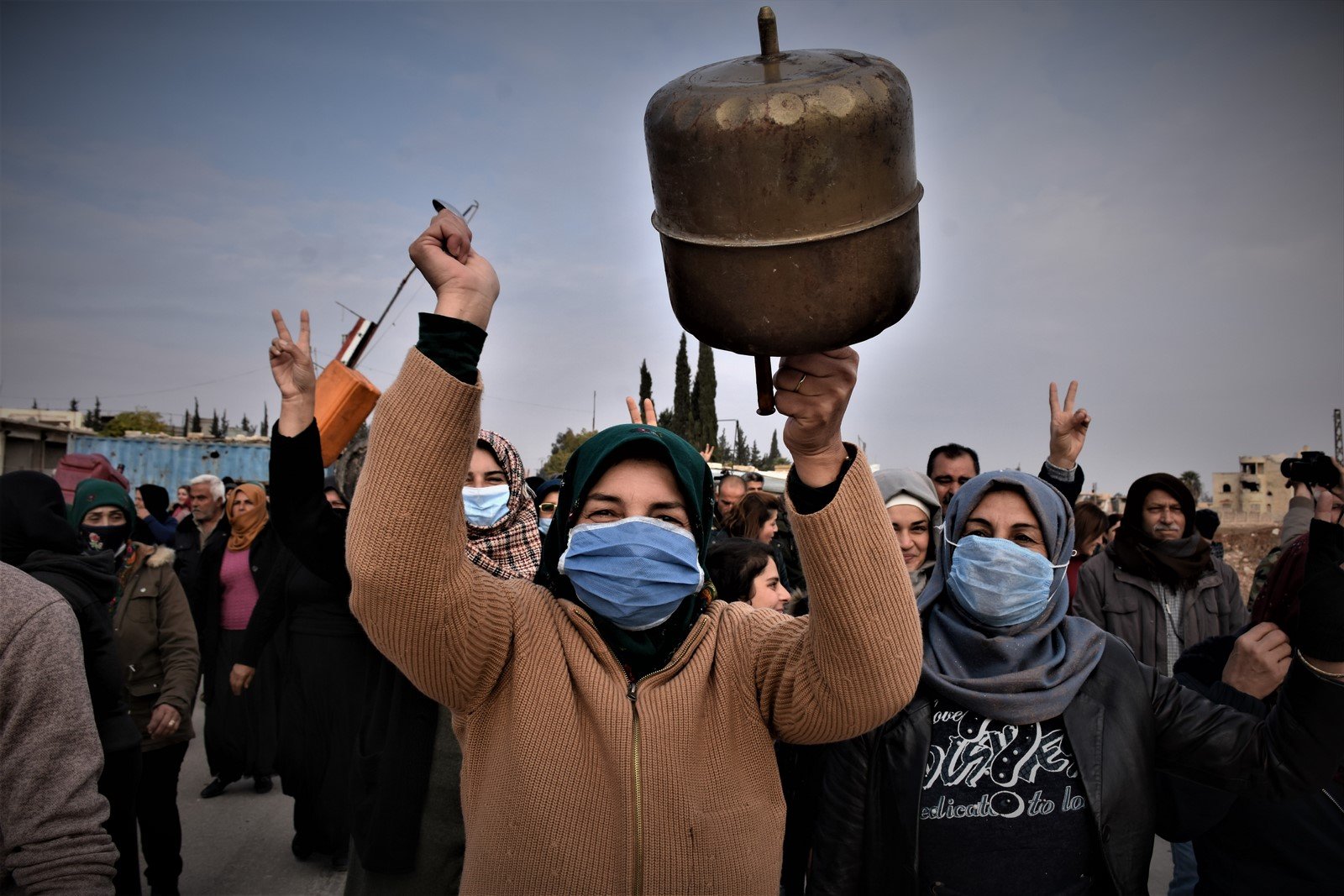 “سياسة التجويع والحصار”.. لم تُثمِر في النّيل من إرادة الشعب المقاوم