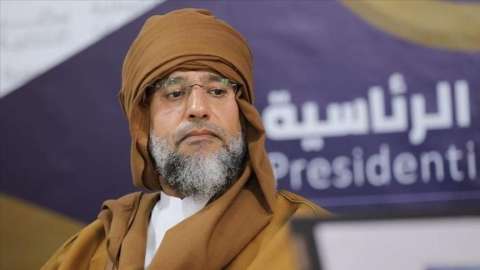 ماتَ القذافي.. عاشَ القذافي.. الانتخاباتُ الرئاسيةُ الليبيةُ، المفاجآتُ لا تزال في بداياتها