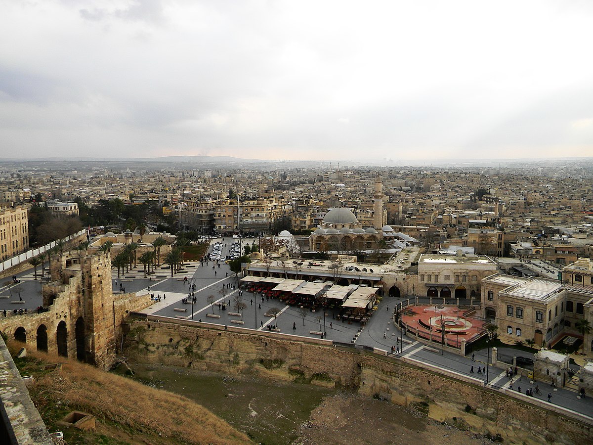 إياد محفوظ يسترجع معالم ماضي حلب في “حكايات الجميلية”