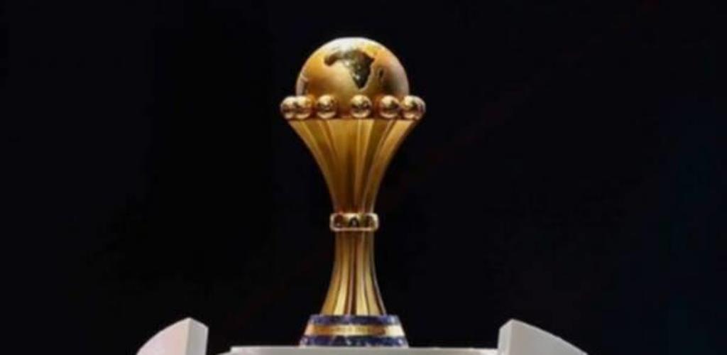 مانشيتات أمم إفريقيا: عبور سفينة الفراعنة.. ونهائي مُبكر بين الجزائر وكوت ديفوار