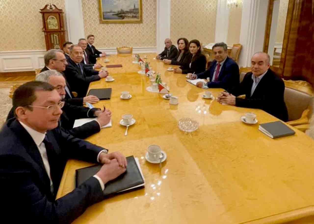 الطريق إلى دمشق… بين البعد والقرب