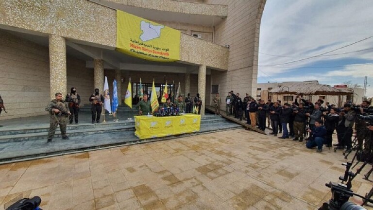 خبيرٌ دوليٌّ: “مطرقةُ الشُّعوبِ” تدكُّ مضجعَ داعشَ وداعميهِ