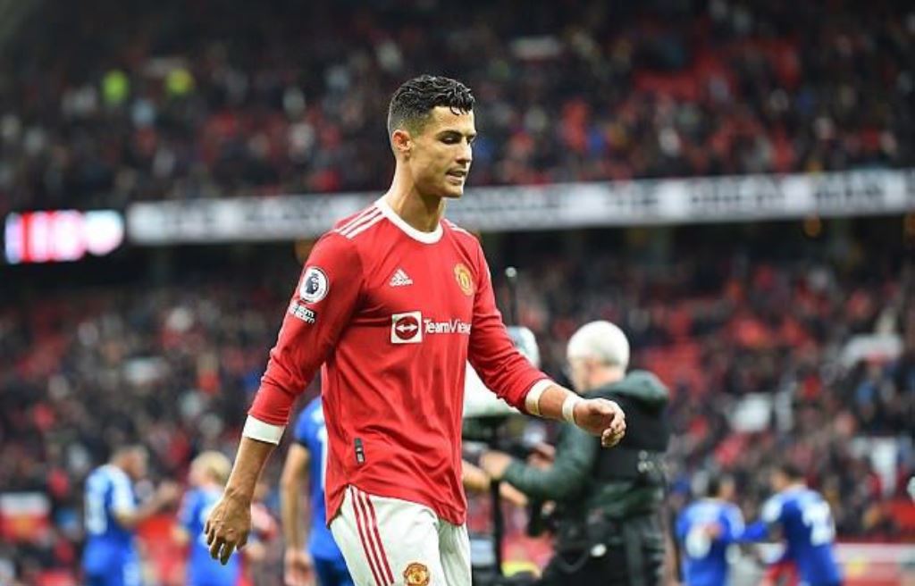 مانشستر يونايتد يفتح الباب أمام رحيل رونالدو
