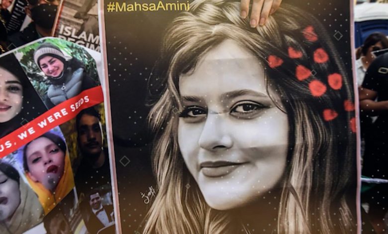 جينا أميني؛ وحّدت كلمة الكُرد وحازت على تضامن الشعوب الإيرانية