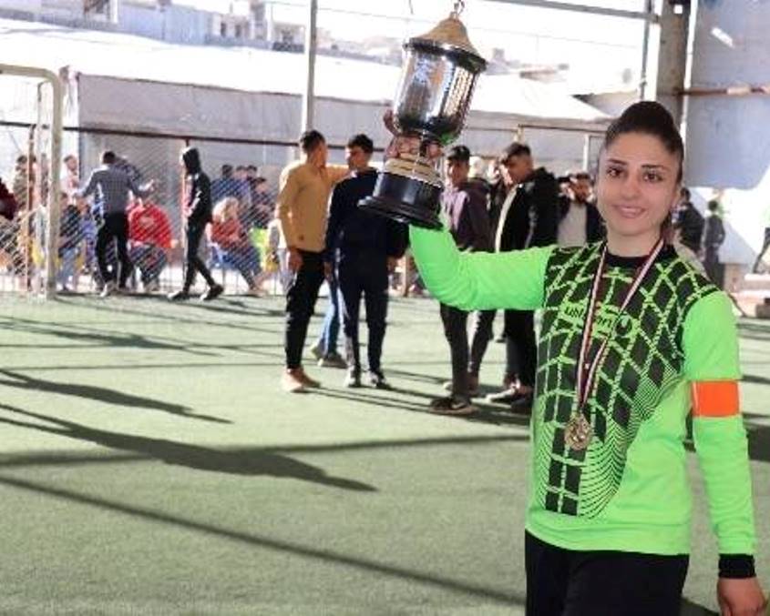 متعددة المواهب روآر عباس نجمة رياضيّة مميزة من مدينة الزيتون “عفرين”