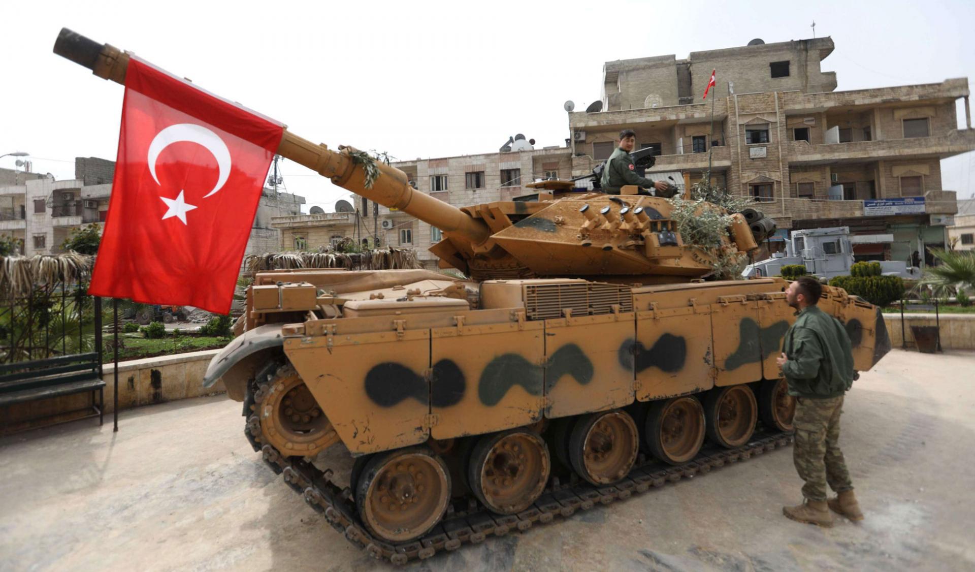 بحجة إعادة اللاجئين مستشار أردوغان يُهدد باحتلال حلب