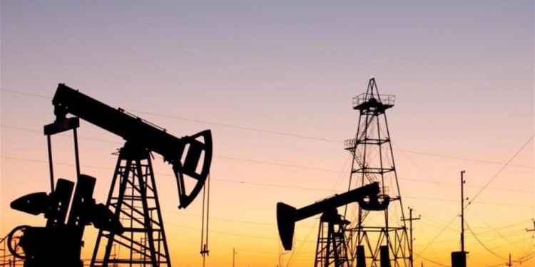 مدتها 20 عاماً.. نفط الهلال الإماراتية توقع ثلاثة عقود تطوير حقول غاز بالعراق