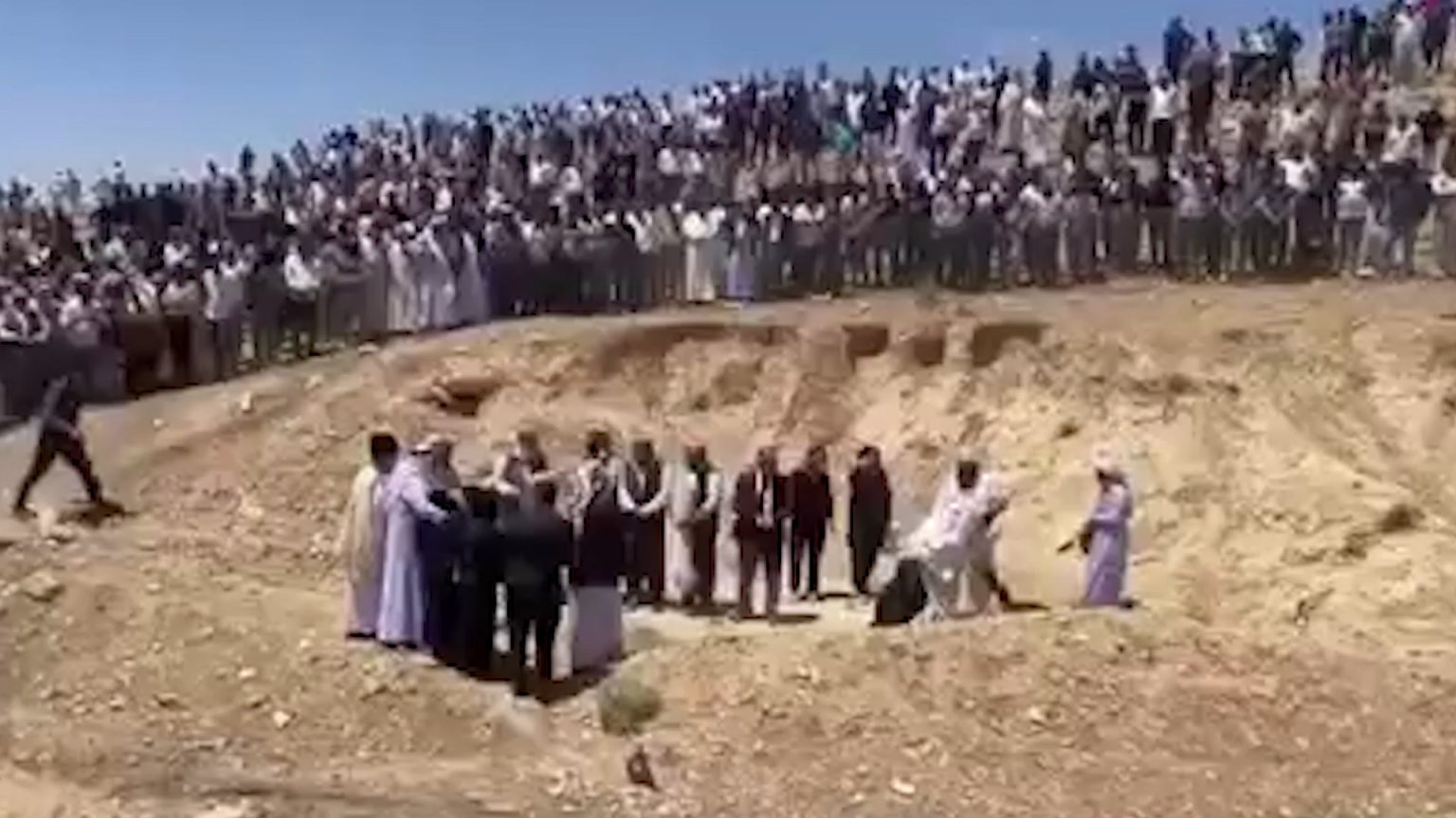 مقبرة جماعية جديدة في شنكال تحتوي على رفاة 40 إيزيديّاً