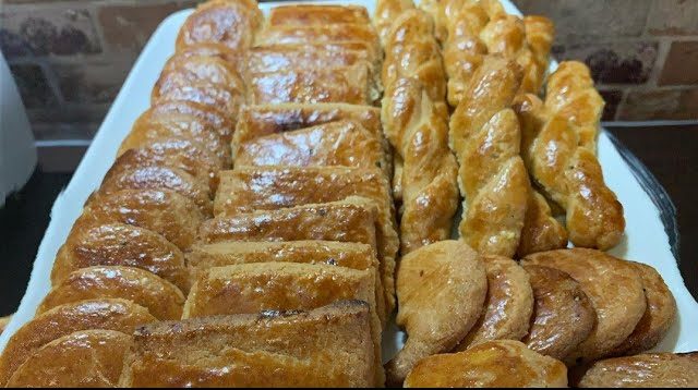 “الكليجة” عادة سوريّة حاضرة في مُخيم بهولير