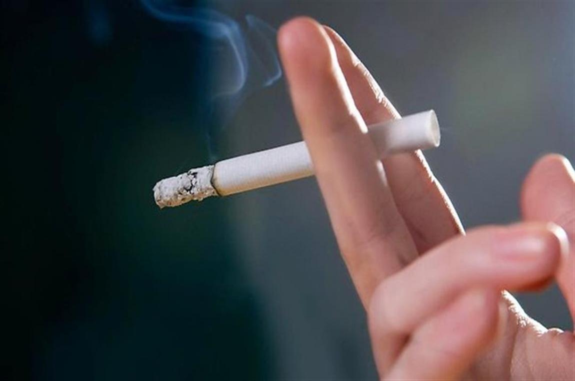 كسر الصيام بسيجارة.. عادة قد تُهدِّد حياتك