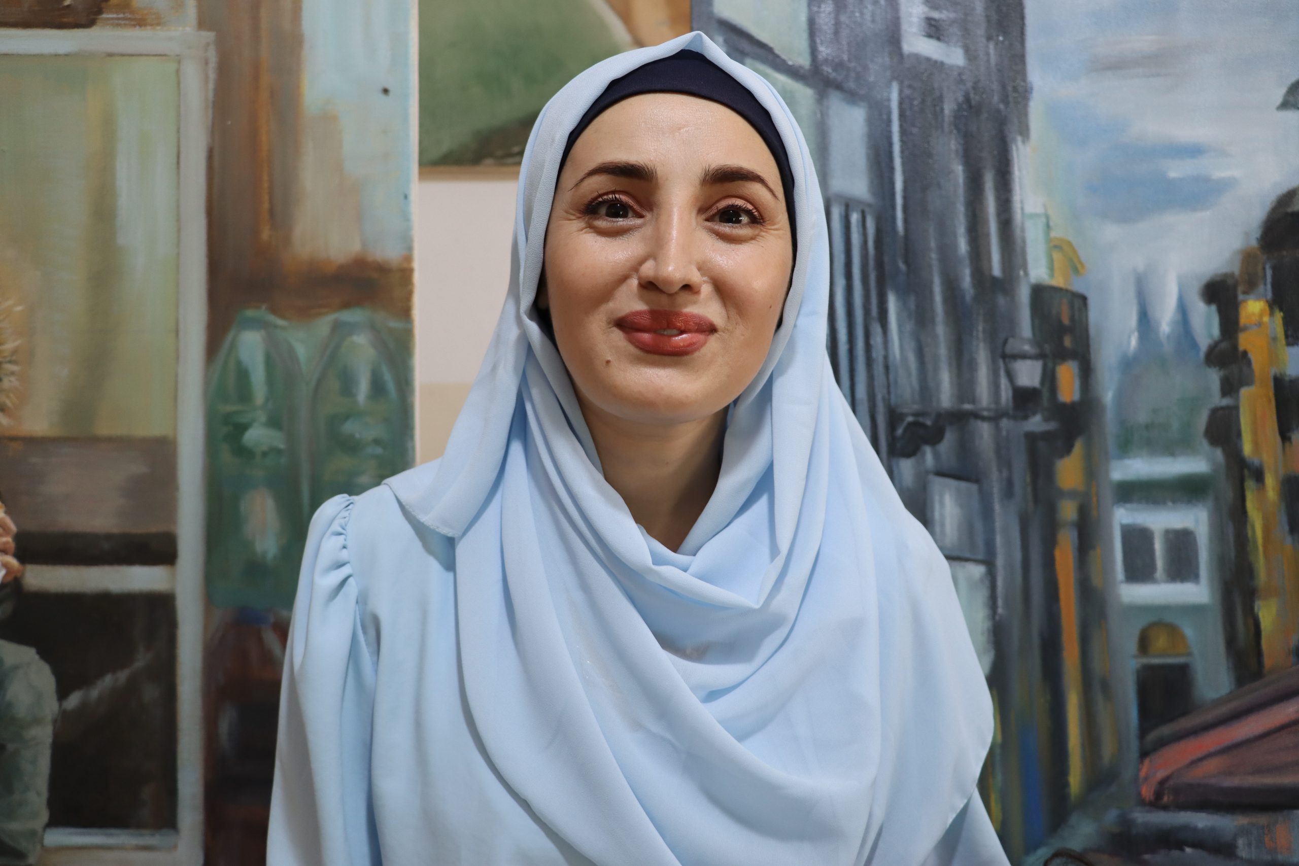 الفنانة بيرلا شيخموس: الفن رسالة إنسانية والصدق يعمق فحواها