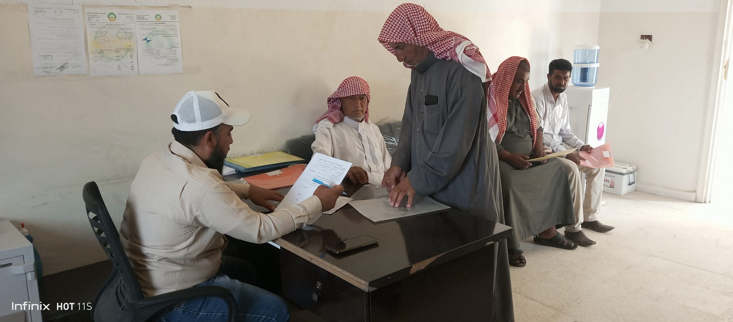 لجنة الزراعة والري في الطبقة تفتح باب التراخيص الزراعية للموسم الشتوي 2023-2024