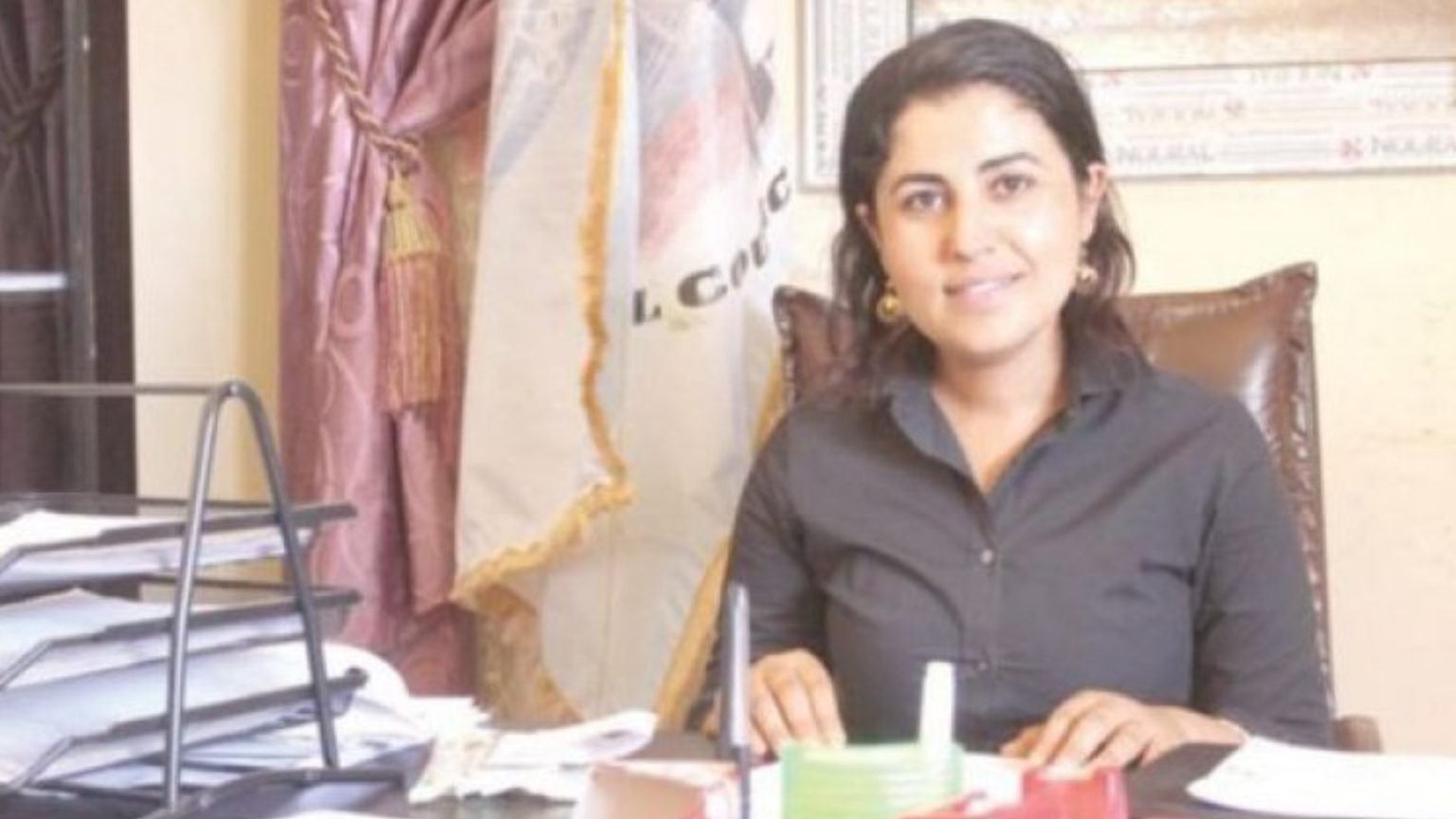 الإدارة الذاتية وعدد من المؤسسات تُقدّم واجب العزاء لذوي الفقيدة ليلى مصطفى
