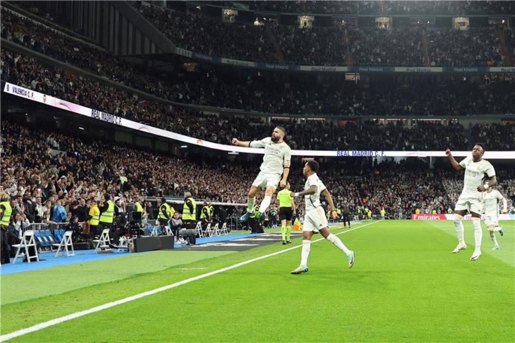 ريال مدريد يقسو على فالنسيا.. ويواصل مطاردة جيرونا