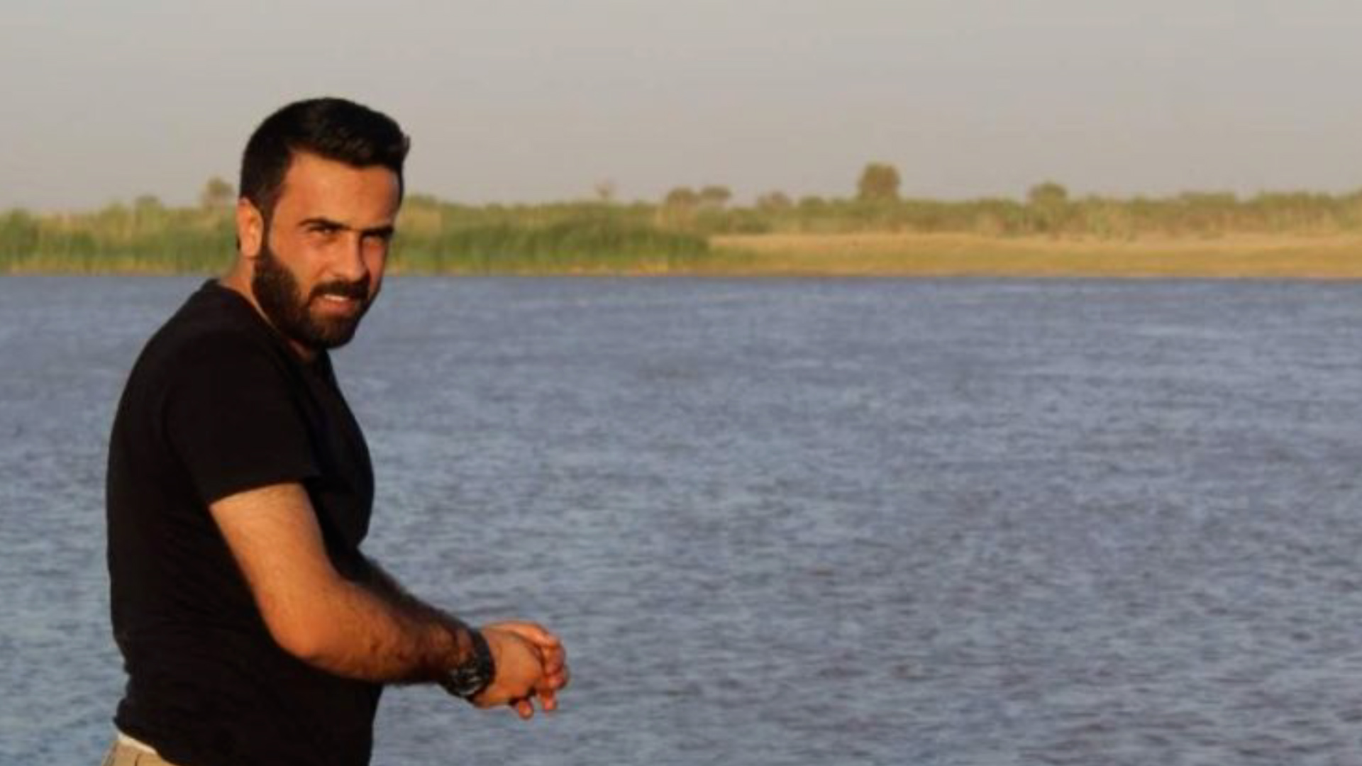 الاتحاد الدولي للصحافة العربية: اعتقال سليمان أحمد انتهاك للحريات الصحفية
