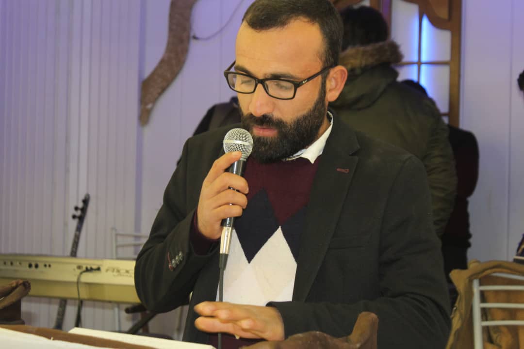 الشاعر أحمد عبد الرؤوف: لا أؤجل إقبال القريحة وأكون مضيافاً للكلمة