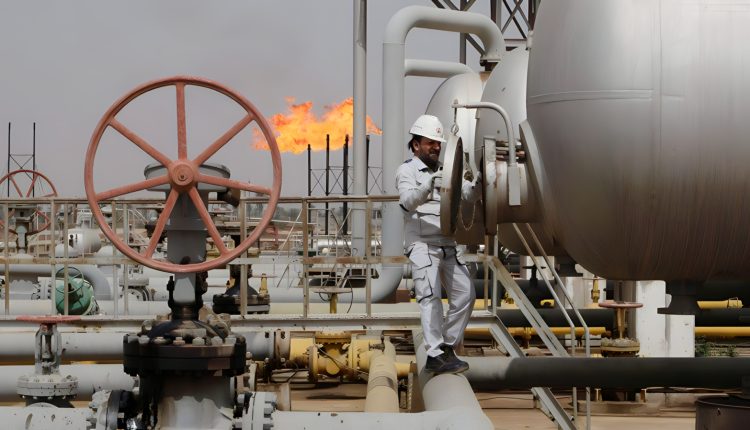 بعد “شل” و”إكسون موبيل”… ما سر انسحاب الشركات النفطية من العراق؟