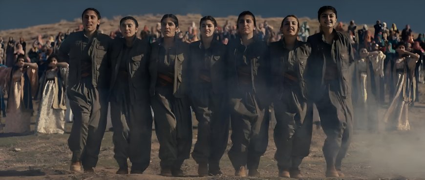 نضال نساء العالم في “أغنيات الجديلة الحمراء”