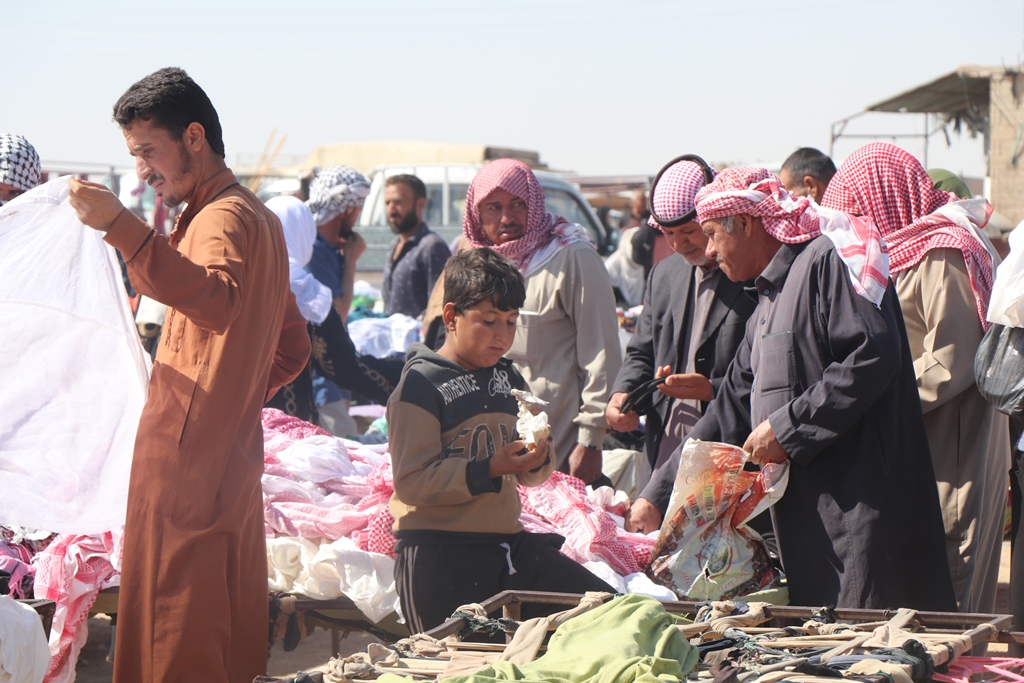 سوق الحدادية الشعبي وجهة الأهالي في ريف الحسكة الجنوبي