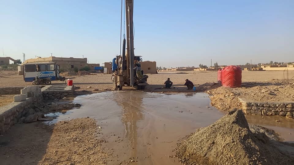 أهالي جنوب الحسكة يواجهون الجفاف بحفر الآبار
